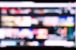 Giải mã Castor: Cách truyền video từ web lên Smart TV mượt mà không cần Chromecast