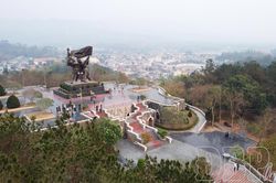 Trong lớp không gian mới