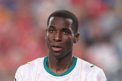 Aston Villa muốn tái hợp Unai Emery và Nicolas Jackson trong thương vụ 117 triệu bảng