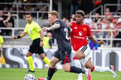 Andrey Santos rực sáng ngày ra mắt: Man United tìm thấy người kế thừa Casemiro?