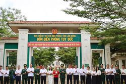 Đoàn công tác xã Tân Hà Lâm Hà trao đổi kinh nghiệm với các địa phương bạn