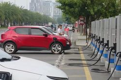 Cả nước có hơn 370.000 phương tiện giao thông chạy bằng điện