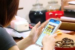 Cảnh giác với bẫy 'việc nhẹ lương cao'