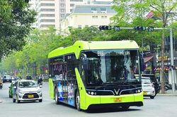 Xe buýt Hà Nội trên hành trình chuyển đổi xanh, số hóa