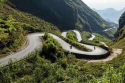Du lịch mùa mưa bão: Chuyên gia cảnh báo rủi ro cung đường núi