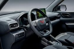 Cạnh tranh với Mitsubishi Xpander, MPV điện 7 chỗ giá 499 triệu đồng ở Việt Nam thiết kế thực dụng, chạy 300 km/lần sạc phù hợp sử dụng cho cả gia đình di chuyển