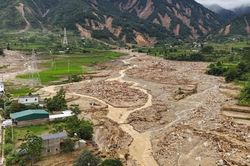 Chuyên gia lý giải nguyên nhân mưa lớn gây lũ quét, sạt lở đất ở miền núi Bắc Bộ