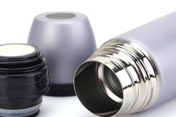 Bí quyết sử dụng bình giữ nhiệt inox an toàn, không lo nhiễm độc