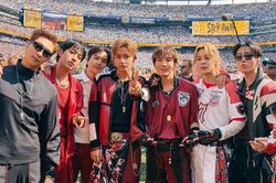 BTS 'phá đảo' Chung kết World Cup: Giải mã sắc áo đỏ và phản ứng từ loạt sao