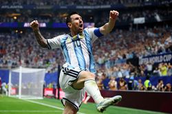 Đôi giày độc nhất vô nhị để Messi 'khiêu vũ' ở chung kết World Cup