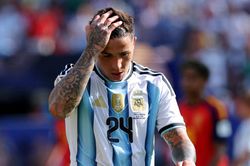 Thẻ đỏ bị chê dại dột của Enzo Fernandez