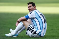 Tổng thống Argentina tuyên bố nghỉ toàn quốc tri ân Messi và đội tuyển