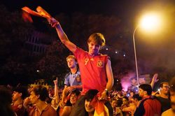Bi kịch sau lễ mừng vô địch World Cup của Tây Ban Nha