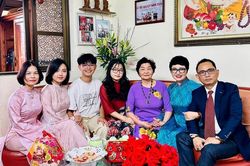 Phát huy hệ giá trị gia đình Việt trong thời đại số:Bài 1 - Gia đình trước thách thức của kỷ nguyên số