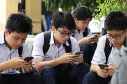 Quản lý điện thoại học sinh: Cách làm mới từ địa phương đầu tiên trong cả nước