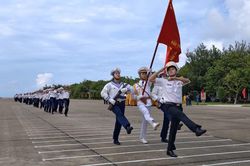 Thiêng liêng lễ chào cờ trên đảo Trường Sa
