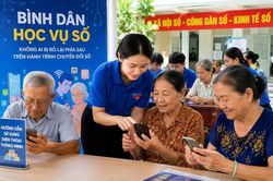 Ph&aacute;t huy vai tr&ograve; th&ocirc;ng tin, tuy&ecirc;n truyền trong triển khai Phong tr&agrave;o 'B&igrave;nh d&acirc;n học vụ số'