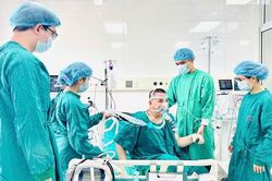 Lá phổi hiến của cô gái 22 tuổi và cuộc hồi sinh kỳ diệu của người đàn ông 59 tuổi
