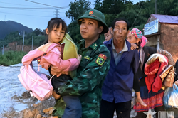 Bộ đội Biên phòng - Điểm tựa của đồng bào vùng lũ Lai Châu