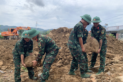 Bộ CHQS tỉnh Lai Châu triển khai xây dựng nhà ở cho người dân vùng lũ