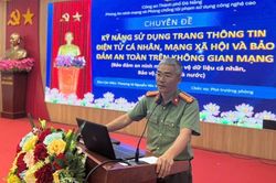 Tập huấn bảo vệ nền tảng tư tưởng của Đảng trên không gian mạng cho gần 300 cán bộ, đảng viên