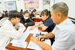 Linh hoạt chọn tổ hợp môn học lớp 10