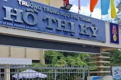 Cà Mau: Một thí sinh Trường THPT Hồ Thị Kỷ sử dụng điện thoại khi thi tốt nghiệp