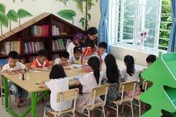 Điều kiện chuyển từ nhân viên thiết bị trường học sang văn thư