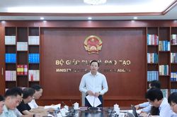 Nỗ lực cung ứng đầy đủ sách giáo khoa trước thềm năm học mới