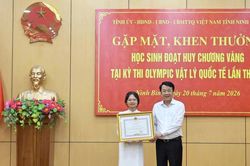 Ninh B&igrave;nh thưởng 500 triệu đồng cho nữ sinh đoạt HCV Olympic Vật l&iacute; quốc tế