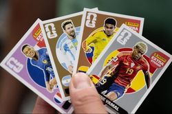 Cơn sốt thẻ cầu thủ World Cup 2026: Album Panini 'cháy hàng', người hâm mộ đua nhau sưu tập 980 miếng dán lịch sử