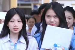 'Chiếc áo' một kỳ thi nhiều mục tiêu đã chật