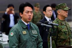 Bộ trưởng Quốc phòng Nhật Bản chạm vào 'điều cấm kỵ'