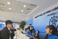 Hà Nội cảnh báo thủ đoạn lừa đảo nhắm vào người cao tuổi nhận lương hưu