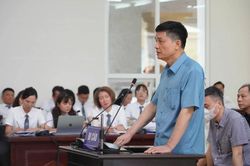 Kiểm soát mang điện thoại, máy tính vào phòng xét xử: Có thể phát sinh khó khăn cho hoạt động bào chữa