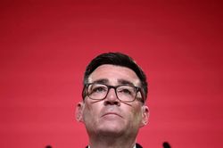 Nước Anh chuyển giao quyền lực, ông Andy Burnham sẵn sàng nhậm chức thủ tướng