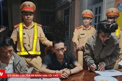 CSGT Đắk Lắk được khen thưởng vì bắt hơn 10kg ma túy
