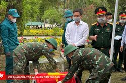 Huế chạy đua với thời gian: 'Lật' từng thớ đất tìm hài cốt liệt sĩ