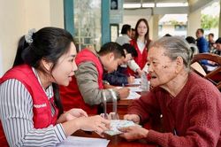 Tăng lương chưa thể tạo đột phá về thu nhập