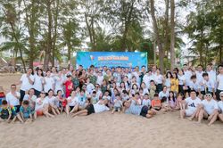 Gia đình 100 người ở Hà Nội góp 300 triệu du lịch Thanh Hóa, thuê 30 phòng nghỉ