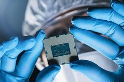 Đột phá giúp Trung Quốc giảm thời gian sản xuất chip từ nhiều giờ xuống vài giây