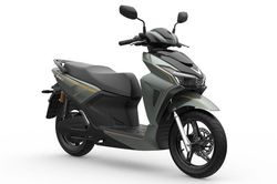 VinFast trình làng bộ đôi xe máy điện Kinet và Kyo, đi tới 160 km/lần sạc