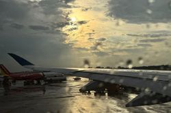 Hàng không chủ động ứng phó với mưa lớn, lũ, lụt, lũ quét, sạt lở đất, lốc, sét, mưa đá