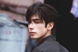 Chó Hoang Và Xương giúp Tống Uy Long có thêm vai diễn để đời