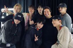 Khoảnh khắc BTS gặp Tom Cruise tại World Cup gây sốt