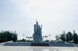 Hoa Lộc - Nối mạch nguồn di sản trong đời sống đương đại