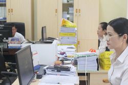 Thuế cơ sở 8 tạo đà vượt dự toán năm