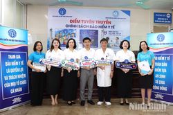 Khai trương điểm tuyên truyền chính sách BHYT tại Bệnh viện Đa khoa tỉnh