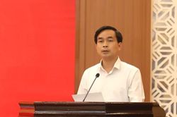 Khai giảng lớp bồi dưỡng nghiệp vụ quản lý nhà nước cho công chức 70 xã, phường có tính đô thị hóa cao
