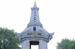 Trường Đại học Hùng Vương tổ chức các hoạt động tri ân Ngày Thương binh - Liệt sĩ